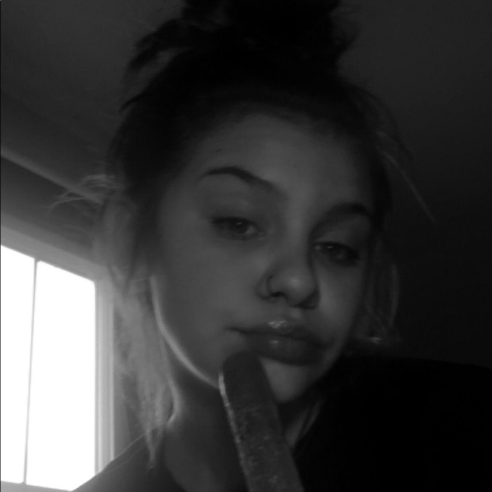 Meet your Posher, Jade